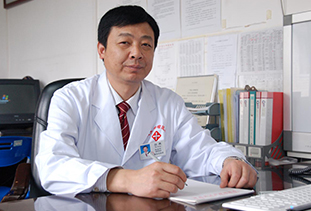 胡勇 副主任醫師